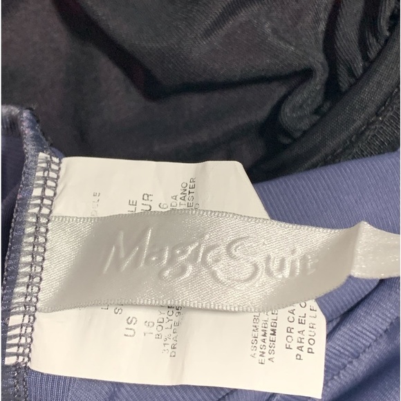 MagicSuit Women's Pink & Charcoal Two-Tone Ruched One-Piece Swimsuit Size 16 - Picture 5 of 6